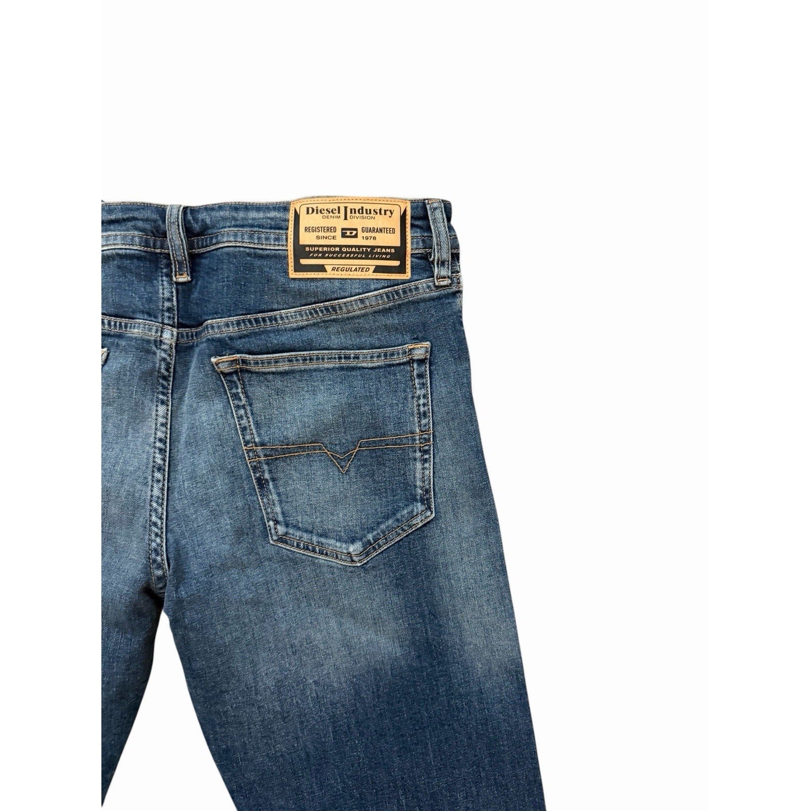 Diesel Buster RE062 Tapered Fit Jeans